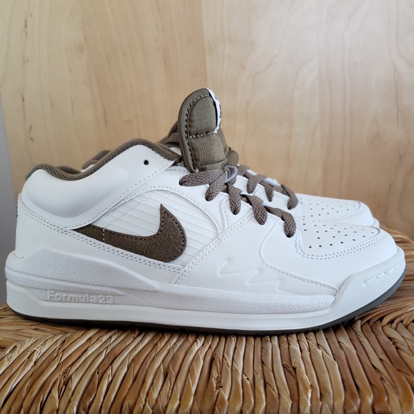 Nike Air Jordan's Stadium Sneakers Size 7.5 NEW! - Picture 3 of 16